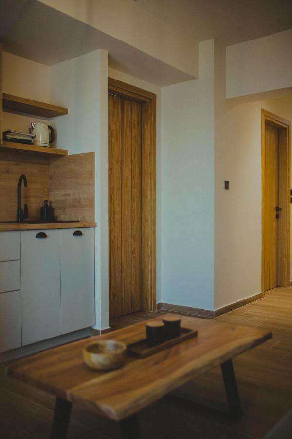 Peri Elxis Luxury Suites Mouresi Bagian luar foto