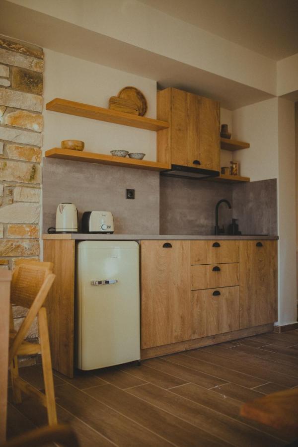 Peri Elxis Luxury Suites Mouresi Bagian luar foto
